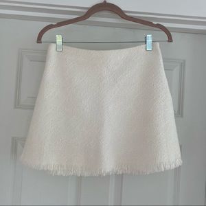 Boucle texture tweed Chanel style white mini skirt